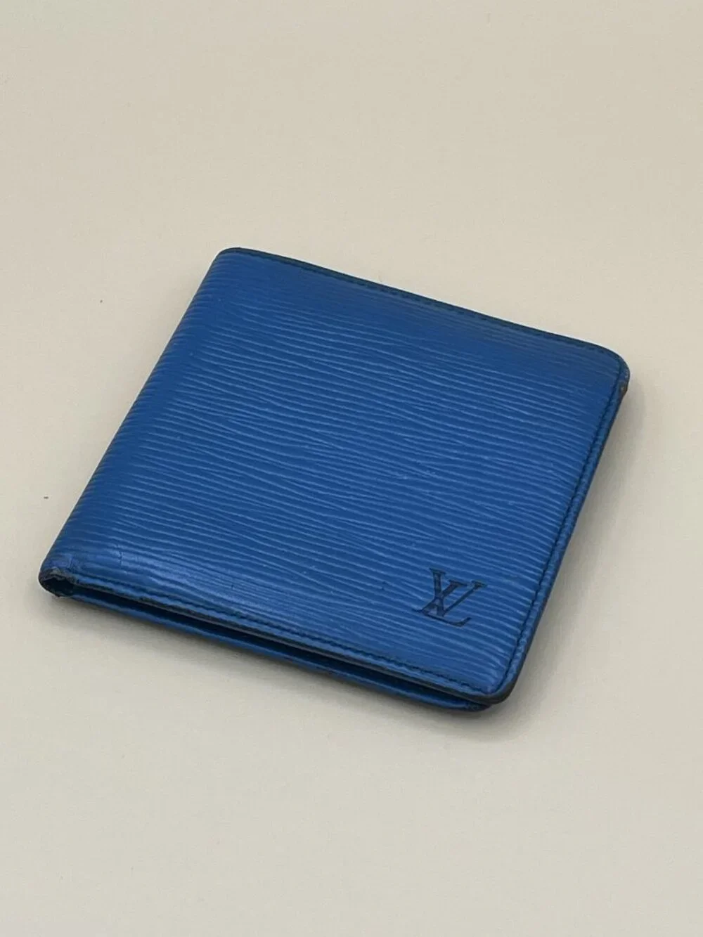Louis Vuitton Blue Epi Leather Bifold Wallet With Coin Pocket